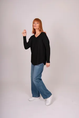 Bridge & Lord Queen Vee Curved Hem Pullover BL5655