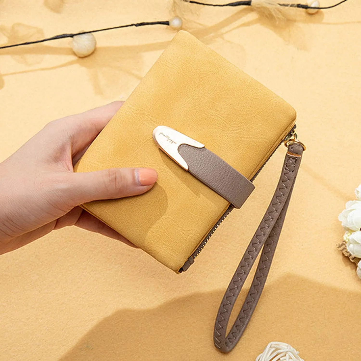 PofeeXIO Womens Wallet Rfid Small Bifold Wallet,Ladies Zipper Card Cluth Coin Purse Wristlet (Yellow)