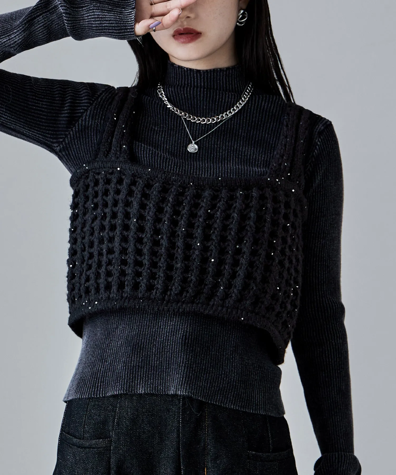 Stone wash high-neck rib knit