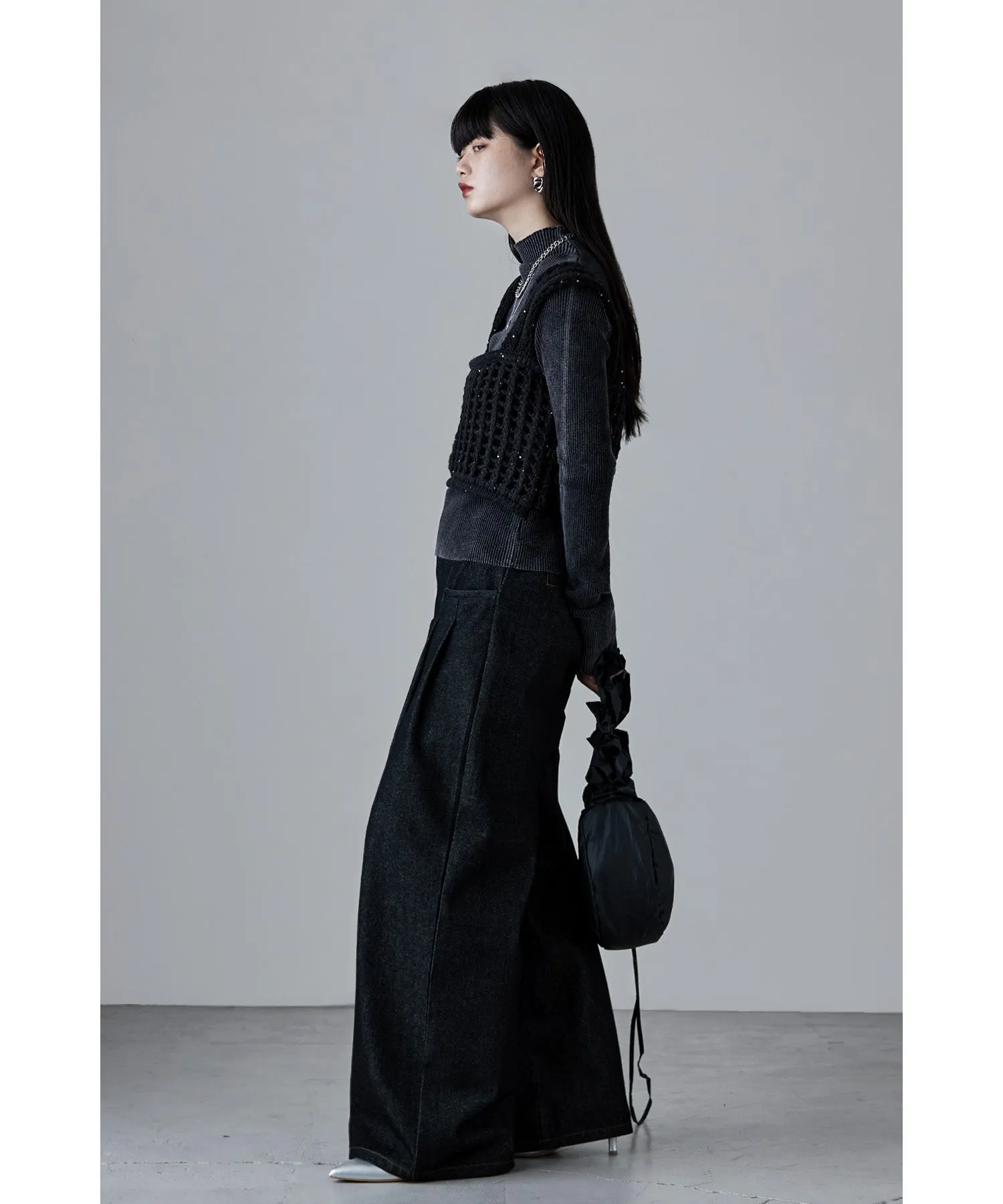 Stone wash high-neck rib knit