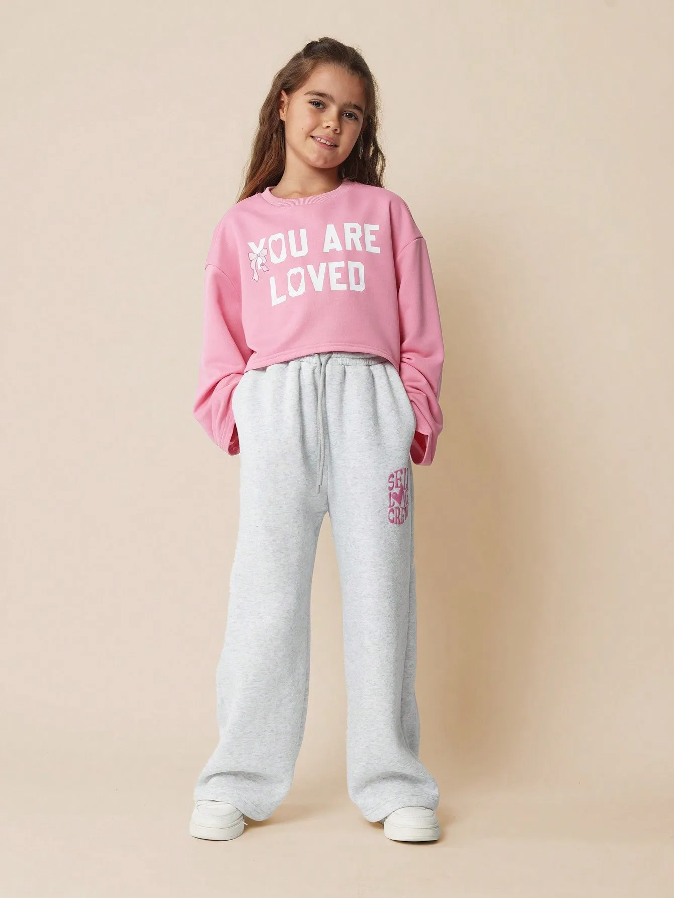 Tween Girls Comfy Crop Fit Long Sleeve Tee With Graphic Print