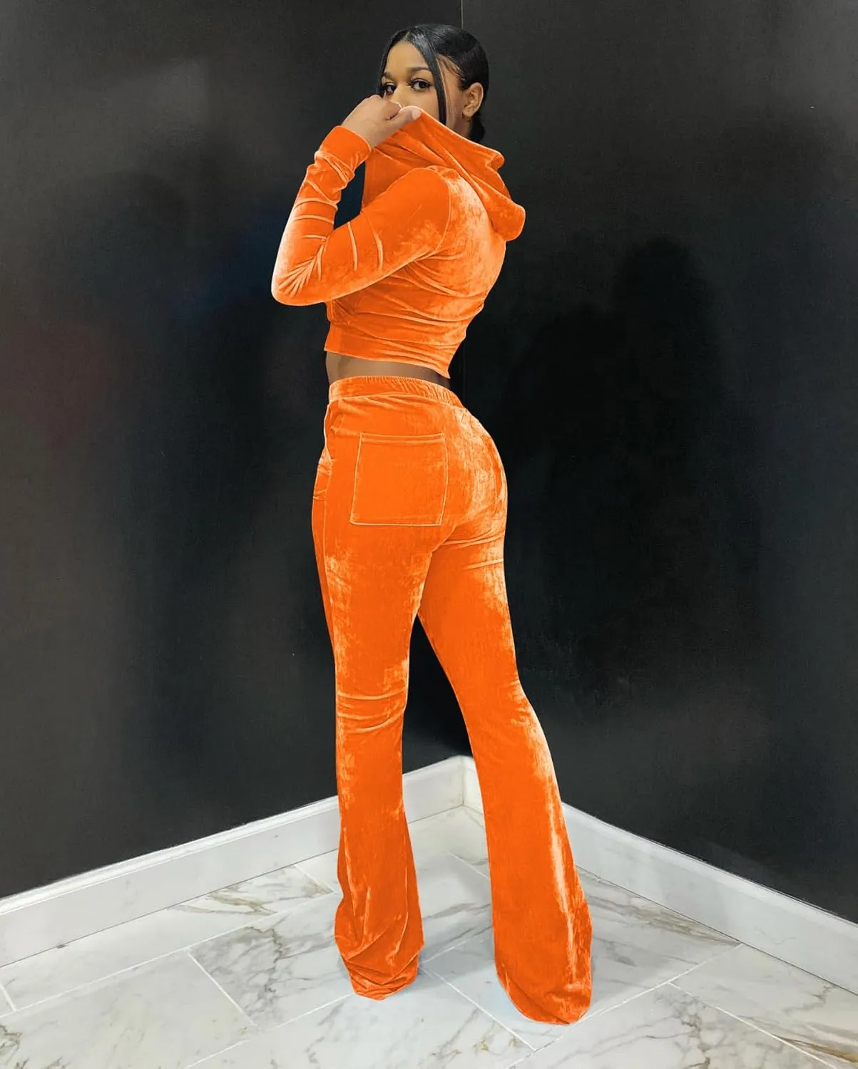 Womens 2 Piece Velour Tracksuit Two Piece Outfits for Women, Long Sleeve Crop Tops Flared Pants Jogging Sets