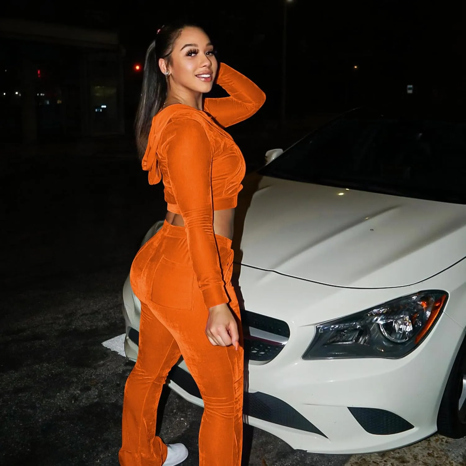 Womens 2 Piece Velour Tracksuit Two Piece Outfits for Women, Long Sleeve Crop Tops Flared Pants Jogging Sets
